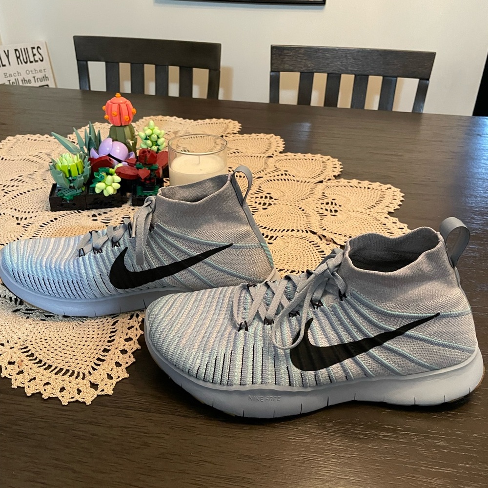 Nike Light Gray and Black Mid-Top Sneakers